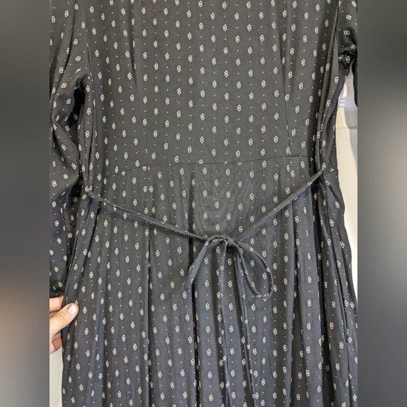 Able Lena Wrap Over Dress Size M - Picture 5 of 12